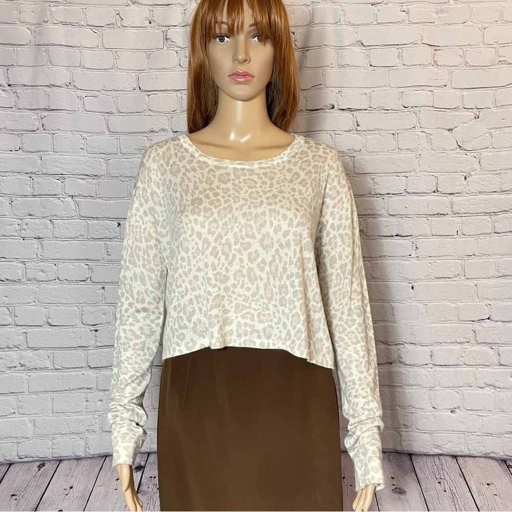 Olivaceous Animal Print Long Sleeve Crop Wool Blend Top Sweater Size L